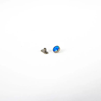 MICRODERMAL DE TITANIO CON ÒPALO